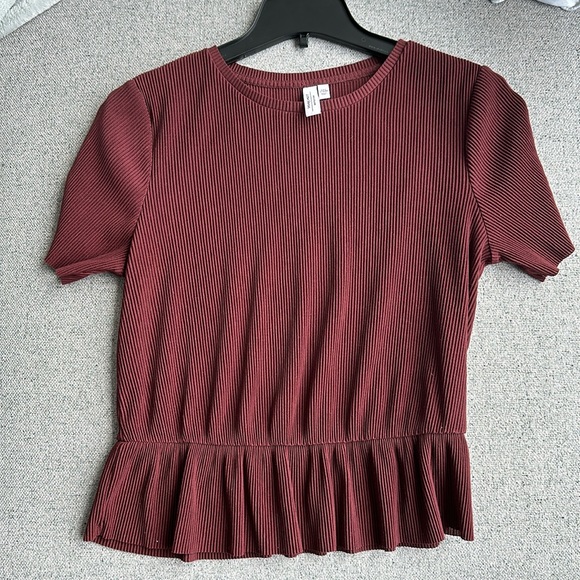 & Other Stories Maroon Top - Picture 2 of 4